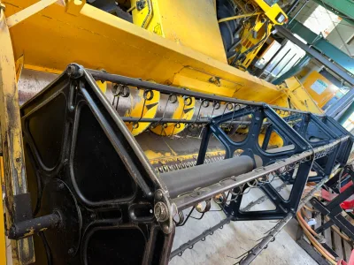NEW HOLLAND TX67 COMBINE HARVESTER (No.J0955)