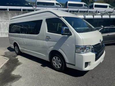 2025 Toyota Hiace Grand Cabin – 10 Seater (14 Seater Convertible)