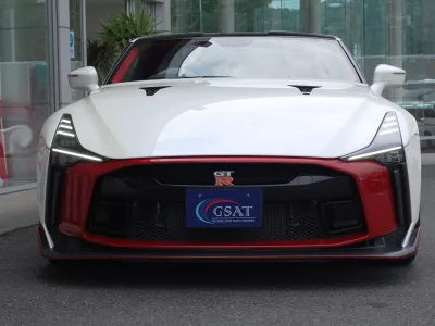 Nissan GT-R GT-R50 by Italdesign Limited to 50 variable rear spoilers (pearl white) (No.J0595)