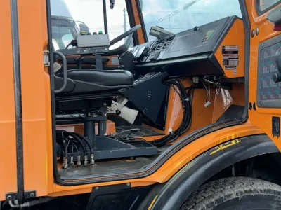 Mercedes-Benz Unimog U1450