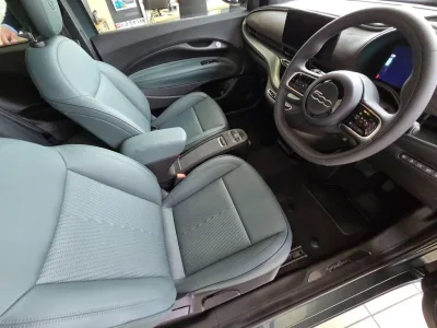 2025  BRAND NEW FIAT 500e – GIORGIO ARMANI EDITION for export from Japan