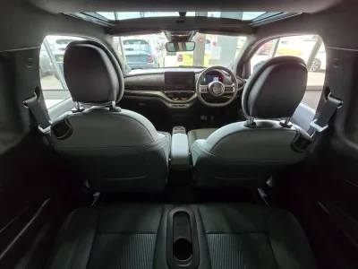 2025  BRAND NEW FIAT 500e – GIORGIO ARMANI EDITION for export from Japan