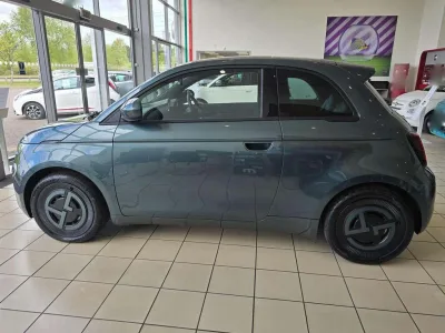 2025  BRAND NEW FIAT 500e – GIORGIO ARMANI EDITION