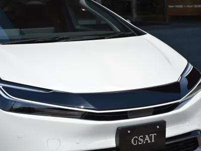 2025 TOYOTA PRIUS 2.0 Z ZEUS Aero Package for export from Japan