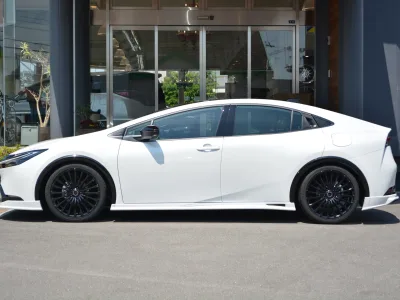 2025 TOYOTA PRIUS 2.0 Z ZEUS Aero Package for export from Japan