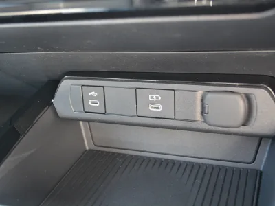 2025 TOYOTA PRIUS 2.0 Z ZEUS Aero Package