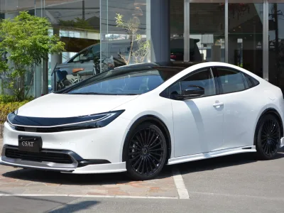 2025 TOYOTA PRIUS 2.0 Z ZEUS Aero Package