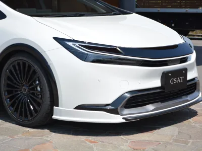 2025 TOYOTA PRIUS 2.0 Z ZEUS Aero Package