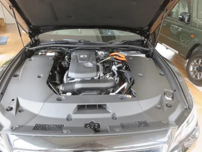 Toyota Crown Hybrid RS Advance Four Precious Black Pearl 2022