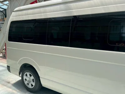 2025 Toyota Hiace Commuter 2.8 GL Diesel Turbo – 14-Seater for export from Japan