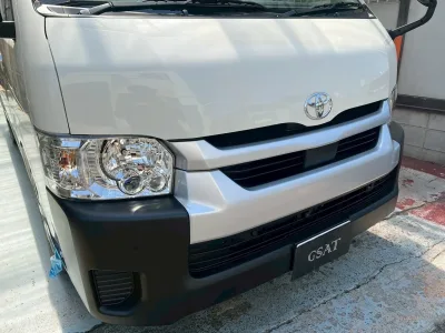 2025 Toyota Hiace Commuter 2.8 GL Diesel Turbo – 14-Seater