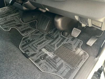 2025 Toyota Hiace Commuter 2.8 GL Diesel Turbo – 14-Seater