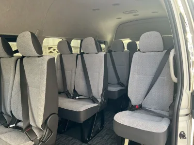 2025 Toyota Hiace Commuter 2.8 GL Diesel Turbo – 14-Seater