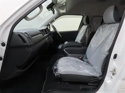 2025 Toyota Hiace Commuter 2.8 GL Diesel Turbo 14 seater (No.961014)