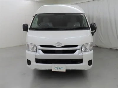 2025 Toyota Hiace Commuter 2.8 GL Diesel Turbo 14 seater (No.961014)