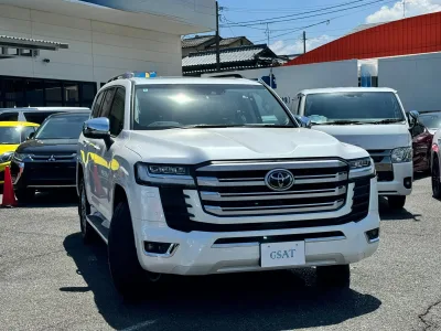 2025 Toyota Land Cruiser 300 ZX 3.5L 4WD 7 Seater for export from Japan
