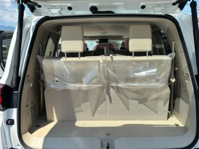 2025 Toyota Land Cruiser 300 ZX 3.5L 4WD 7 Seater for export from Japan