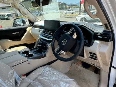 2025 Toyota Land Cruiser 300 ZX 3.5L 4WD 7 Seater for export from Japan