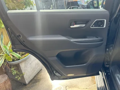 2025 Toyota Land Cruiser 300 3.3 GR Sport Diesel Turbo Black (No.961022)