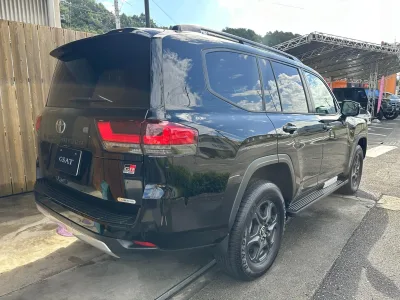 2025 Toyota Land Cruiser 300 3.3 GR Sport Diesel Turbo Black (No.961022)