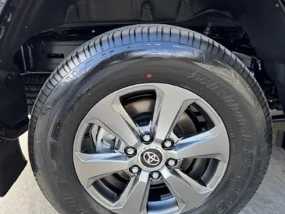 2026 Toyota LandCruiser Sahara LC300 7 Seater Suv