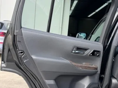 2026 Toyota LandCruiser Sahara LC300 7 Seater Suv