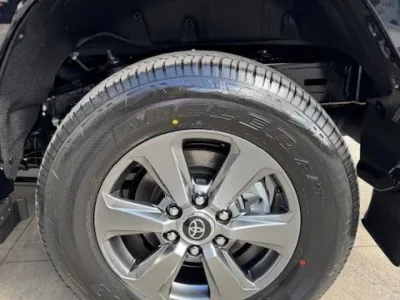 2026 Toyota LandCruiser Sahara LC300 7 Seater Suv