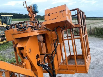 Mercedes Unimog U1450 – Square Cab, Long Wheel Base, Capable of Railway Repair & Operations(No.J1012)