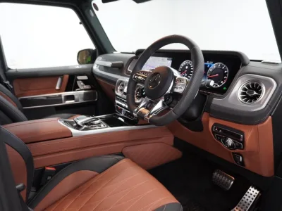 2025 Mercedes Benz Rubellite Red Metallic(No.J736) for export from Japan