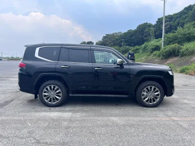 2025 Toyota LandCruiser LC300 7 Seater ZX Petrol (No.960561)