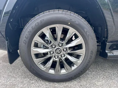 2025 Toyota LandCruiser LC300 7 Seater ZX Petrol (No.960561)