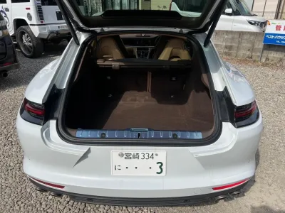 2018 Porsche Panamera 2.9L V6 Twin Turbo (No.J1051) for export from Japan