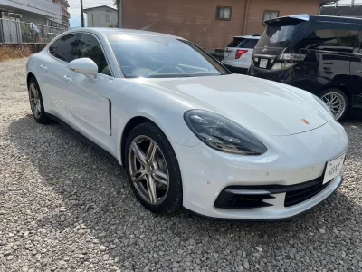 2018 Porsche Panamera 2.9L V6 Twin Turbo (No.J1051)