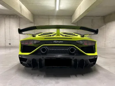 2020 Lamborghini Aventador SVJ