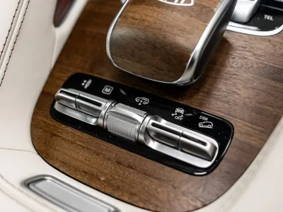 2023 Mercedes-Benz GLS600 Maybach 4MATIC for export from Japan