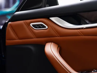 2020 Maserati Levante 4WD for export from Japan