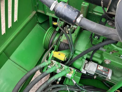 John Deere JD-1450 Combine Harvester for export from Japan