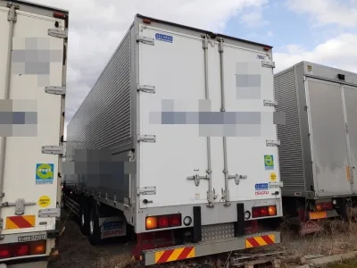 2016 Isuzu Giga large Aluminium wing body truck QPG-CYL77B (No.920772) for export from Japan