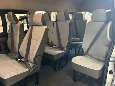 2025 Toyota Hiace Commuter Diesel Turbo 10 seater (No.960931) for export from Japan