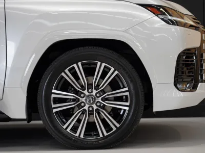 2026 LEXUS LX500d LIMITED 7 Seater Diesel for export from Japan