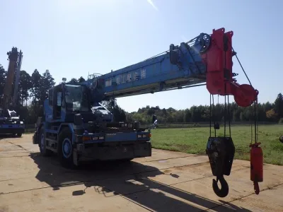 KOMATSU LW250 MOBILE CRANE 25TON(No.J0880) for export from Japan