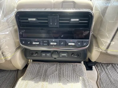 2025 Toyota Land Cruiser 300 ZX 4WD – Luxury Flagship for export from Japan
