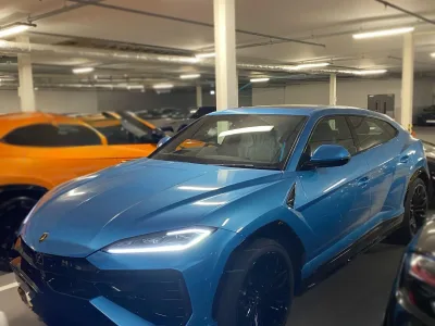 2025 Lamborghini Urus SE