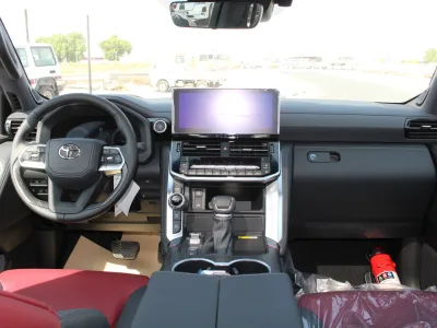 2026 Toyota Land Cruiser 300 VXR-Z Exclusive 3.3L Diesel 4WD for export from Japan