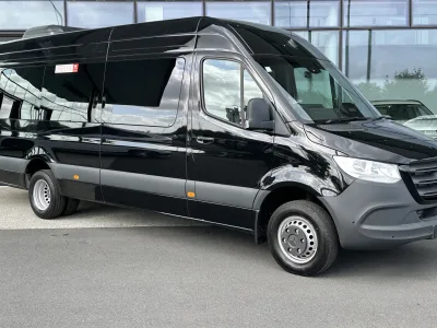 2026 Mercedes-Benz Sprinter 519 ELWB Minibus RWD — 21 Seats for export from Japan