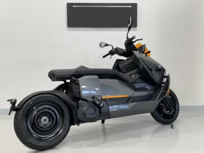 2022 BMW Motorrad CE 04 (10.25” TFT display) (No.J0590) for export from Japan