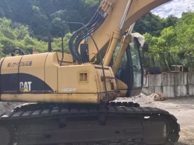 2004 Caterpillar CAT 320C Excavator | 5,611 HRS | Japan Stock for export from Japan