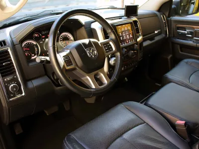 2018 Dodge Ram Truck Laramie 4WD (No.960911) for export from Japan