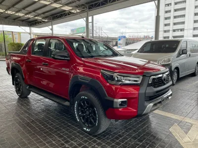 2022 RHD Toyota Hilux double cab ( Pickup ) Rocco 2.8 automatic 4×4 (No.560459) for export from Japan