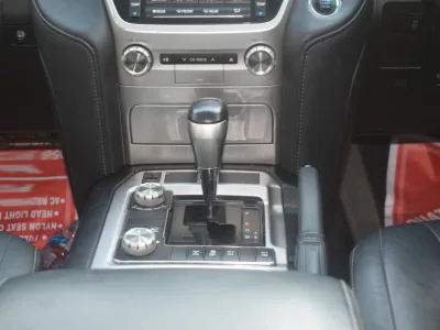 2016 Toyota LandCruiser full option 4.4L 7 seater (No. 830479) for export from Japan